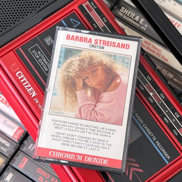 Vintage 1984 Barbra Streisand Emotion Cassette Tape - Picture 1 of 4